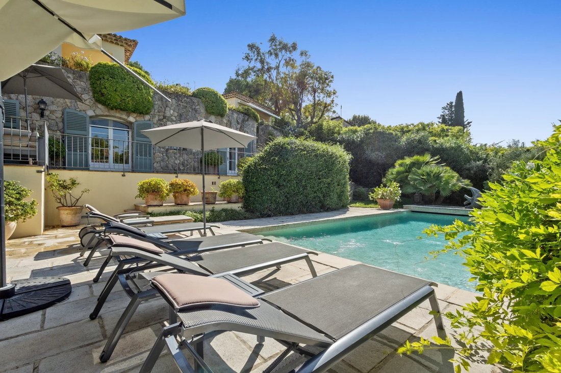 Villa in Mougins, Provence-Alpes-Côte d'Azur, France 3 - 16220393