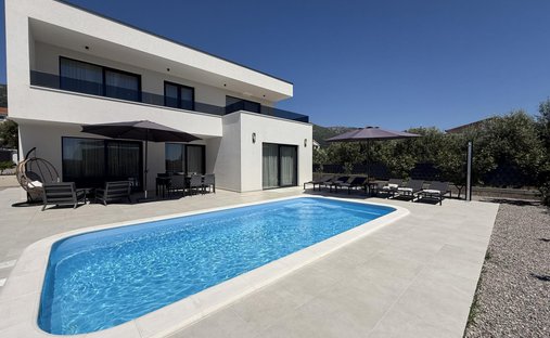 Villa in Kastel Stari, Split-Dalmatia County, Croatia 1