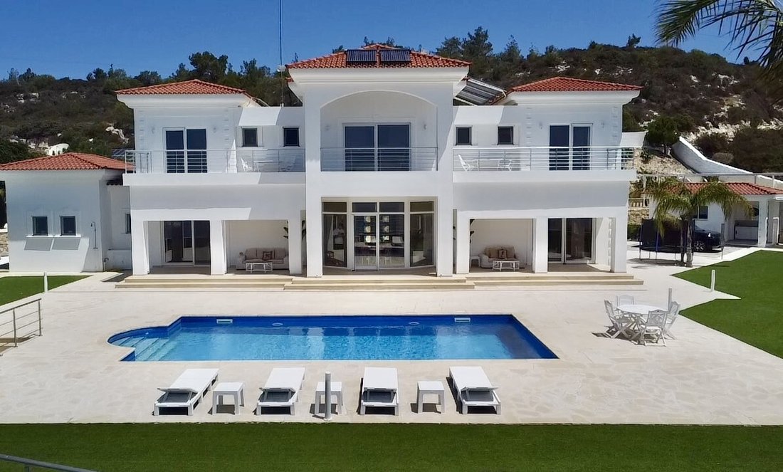 Villa in Peyia, Paphos, Cyprus 2 - 16222285