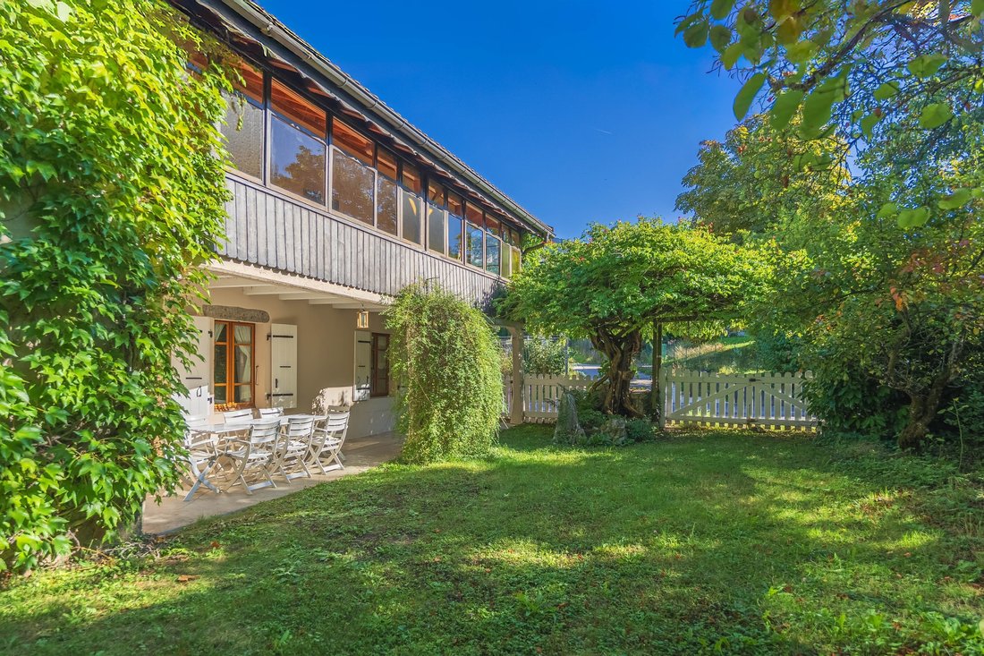 House in Archamps, Auvergne-Rhône-Alpes, France 1 - 16221671