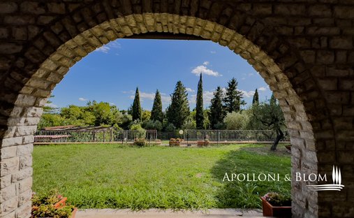 Castle for Sale in Cetona, Tuscany, Italy