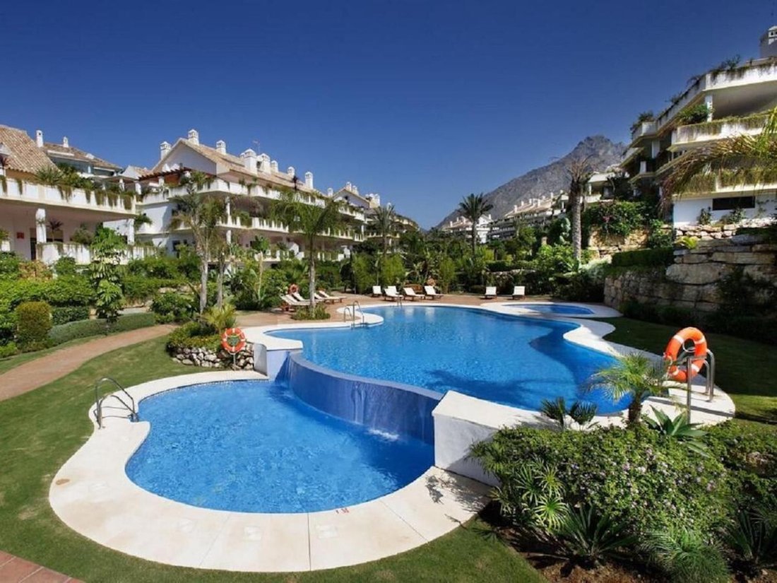 Apartamento en Playa Puerto Banús, Marbella, España 1 - 16220681