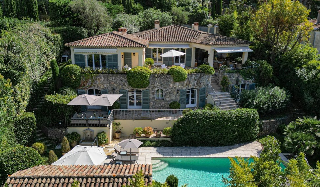 Villa in Mougins, Provence-Alpes-Côte d'Azur, France 1 - 16220393
