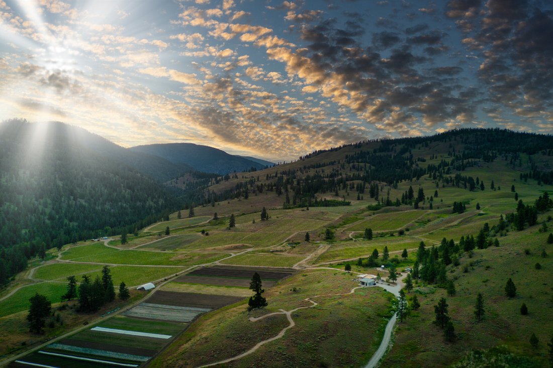 Summerland, British Columbia, Canada 1 - 16221450