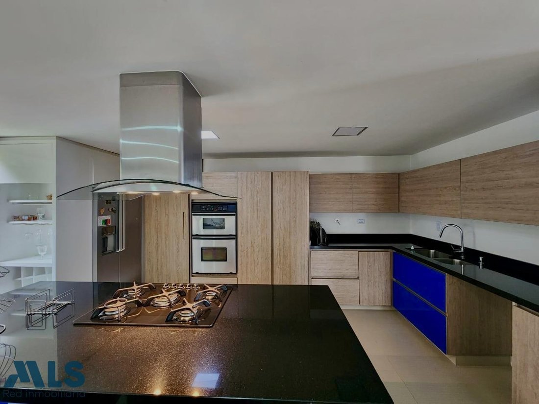 Apartment in Medellín, Antioquia, Colombia 4 - 16220934