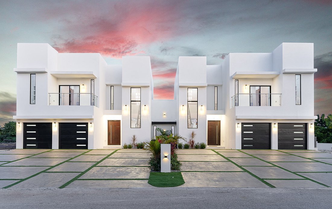 House in Savannah, Bodden Town, Cayman Islands 1 - 16220314