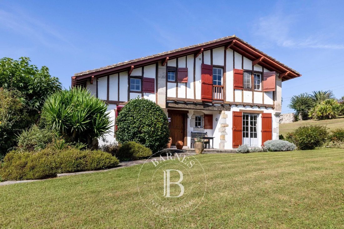 House in Mendi-Choko-Karrikatxar-Olhette, Urrugne, France 2 - 16220563