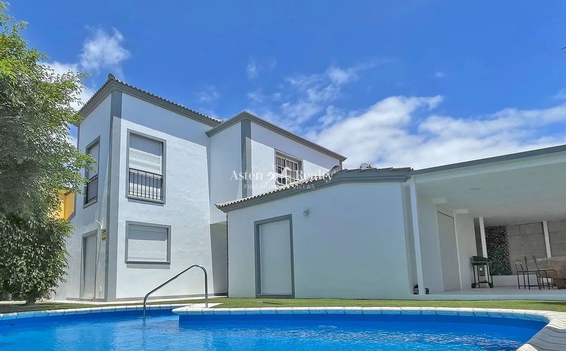 House in Costa Adeje, Adeje, Canary Islands 2 - 16220667