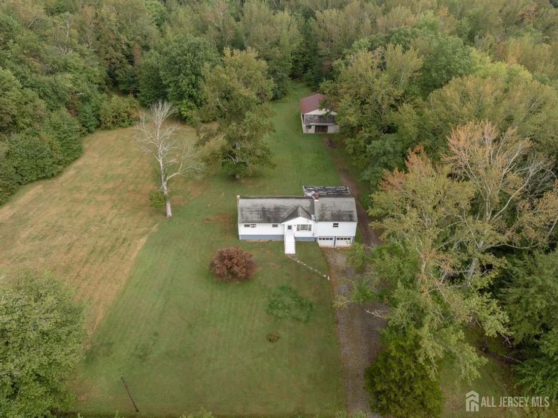 House in Monroe Township, New Jersey, United States 2 - 16223187