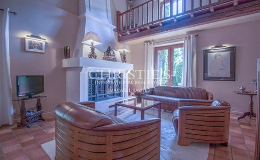 Castle for Sale in Marmande, Nouvelle-Aquitaine, France