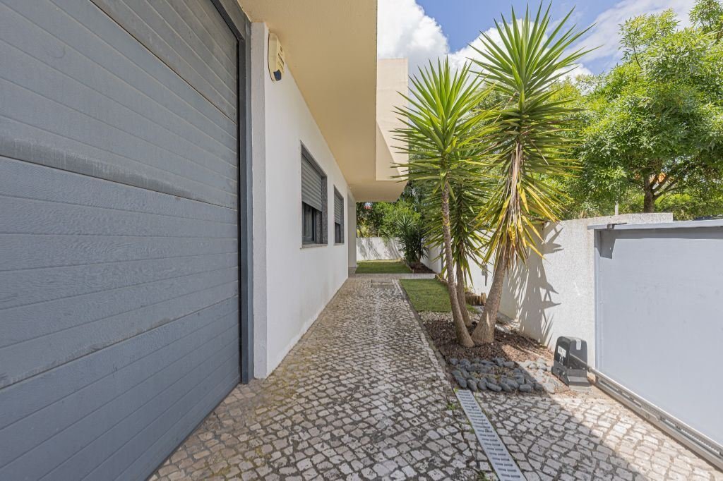 Villa in Santo Antonio da Charneca, Setubal, Portugal 4 - 16223477