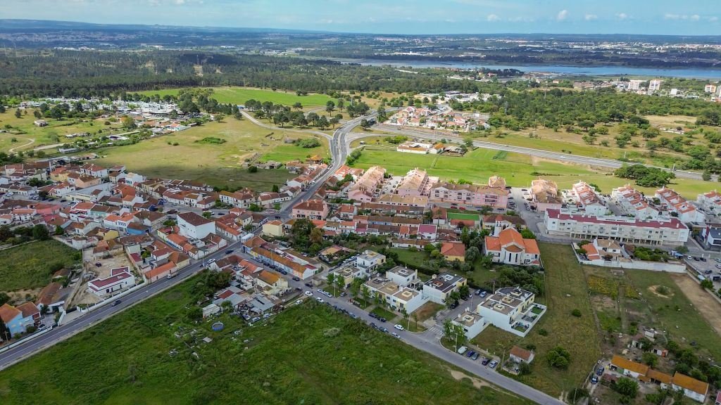Villa in Santo Antonio da Charneca, Setubal, Portugal 1 - 16223477