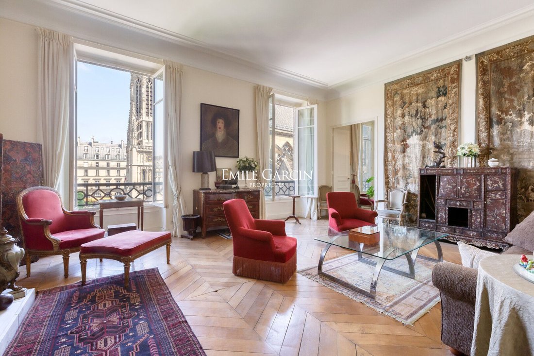 Apartment in Palais Royal, Paris 1er Arrondissement, Paris 4 - 16223363