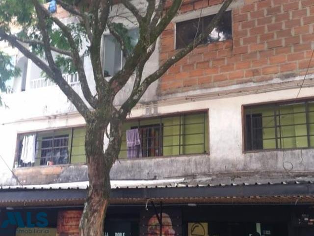 House in Medellín, Antioquia, Colombia 3 - 16223696