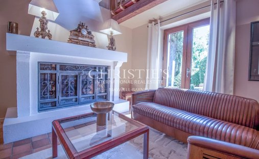 Castle for Sale in Marmande, Nouvelle-Aquitaine, France