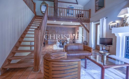 Castle for Sale in Marmande, Nouvelle-Aquitaine, France