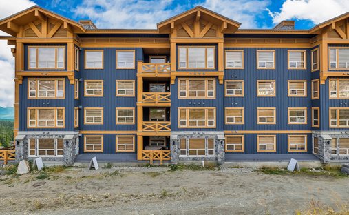 Condo in Beaverdell, British Columbia, Canada 1