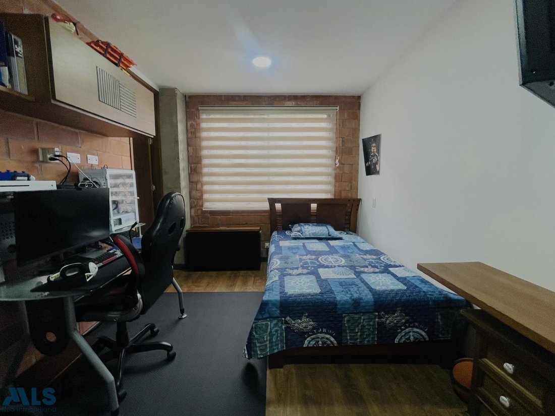 House in Envigado, Retiro, Colombia 2 - 16223698