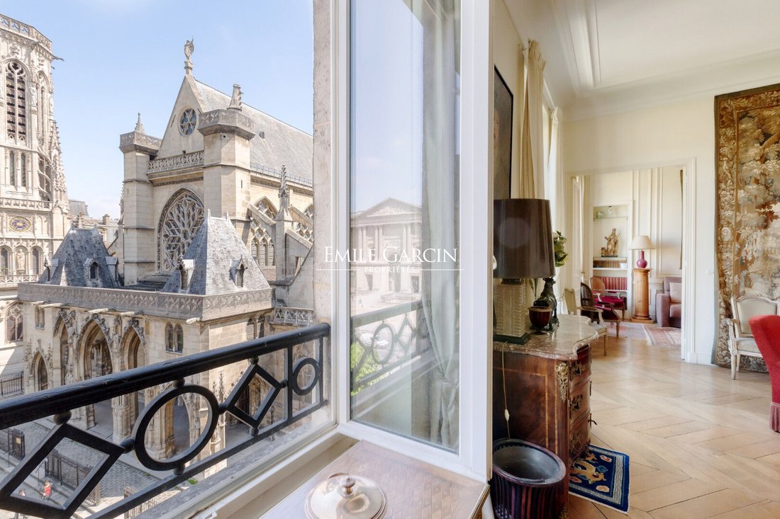Apartment in Palais Royal, Paris 1er Arrondissement, Paris 3 - 16223363