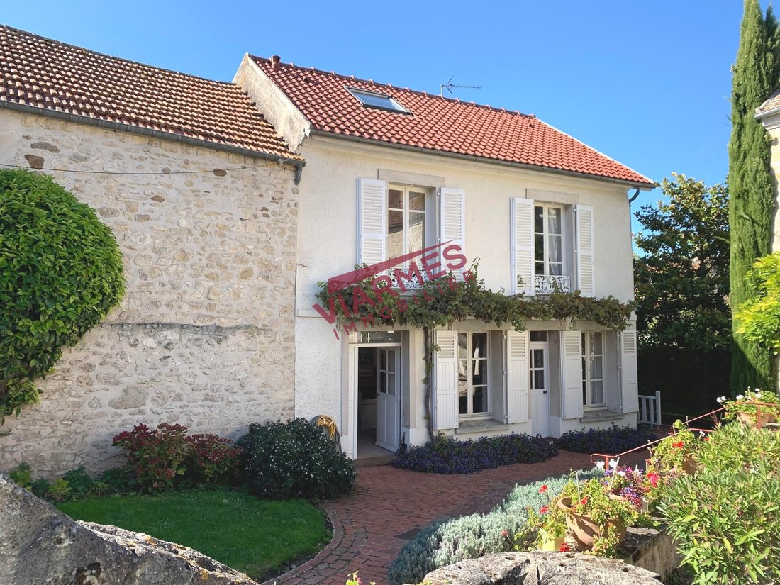 House in Noisy-sur-Oise, Ile-de-France, France 4 - 16224603