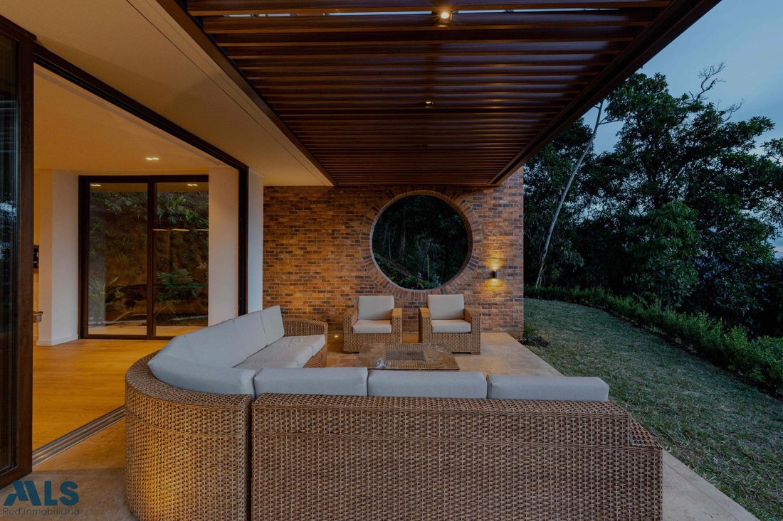 House in Envigado, Antioquia, Colombia 5 - 16223695