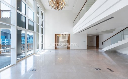 House in Palm Jumeirah, Dubai, United Arab Emirates 1