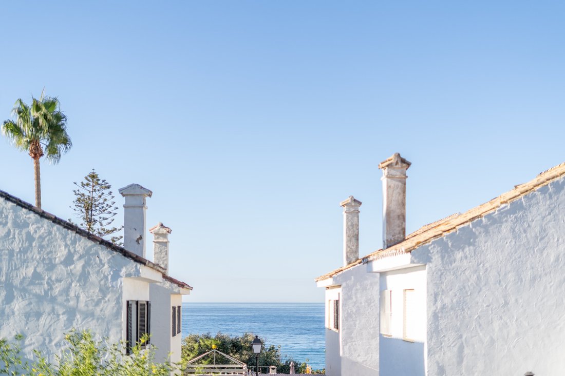 Villa in Rio Real, Marbella, Andalusia 1 - 16223781