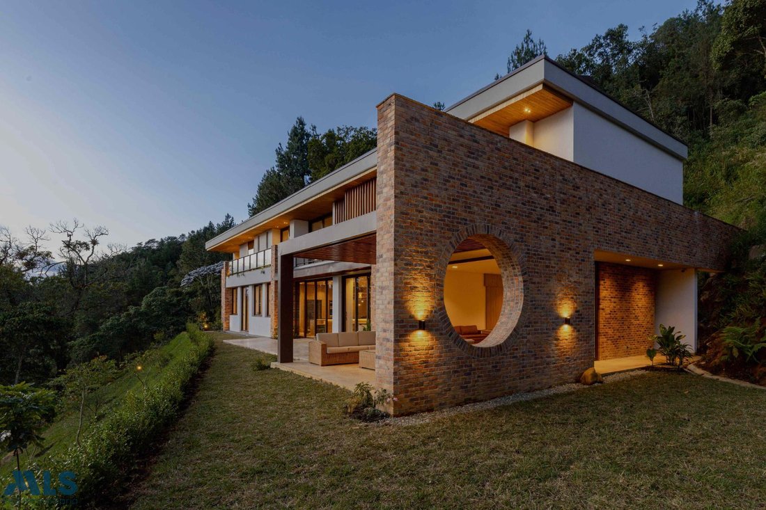 House in Envigado, Antioquia, Colombia 1 - 16223695