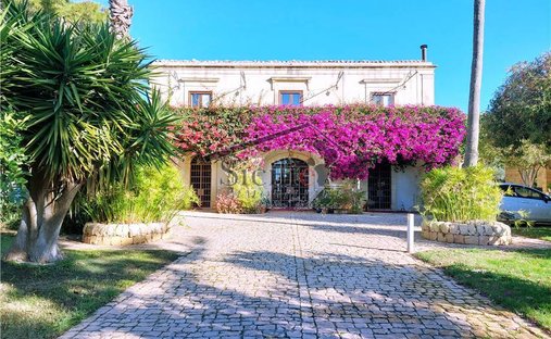 House in Campagna Sciclitana, Scicli, Sicily 1