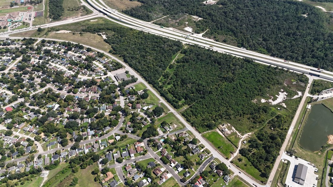 Land in Baytown, Texas, United States 4 - 16230407