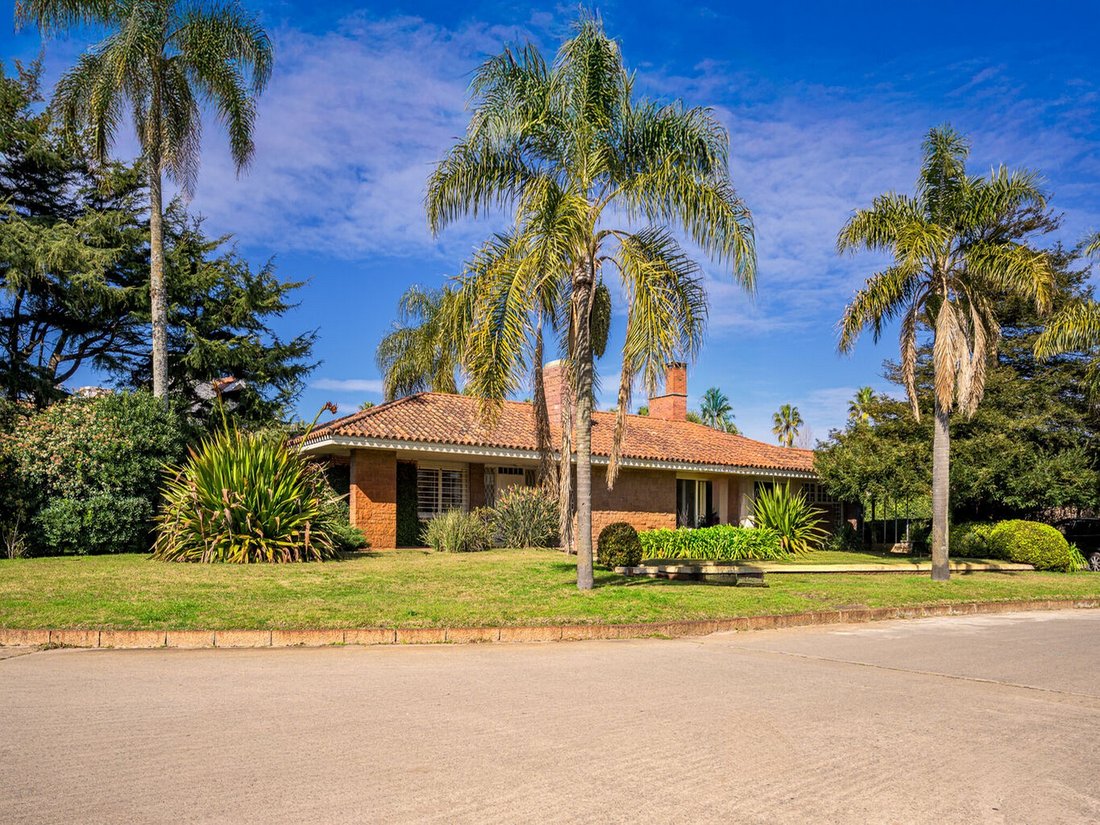 House in Montevideo, Departamento de Montevideo, Uruguay 1 - 16226657
