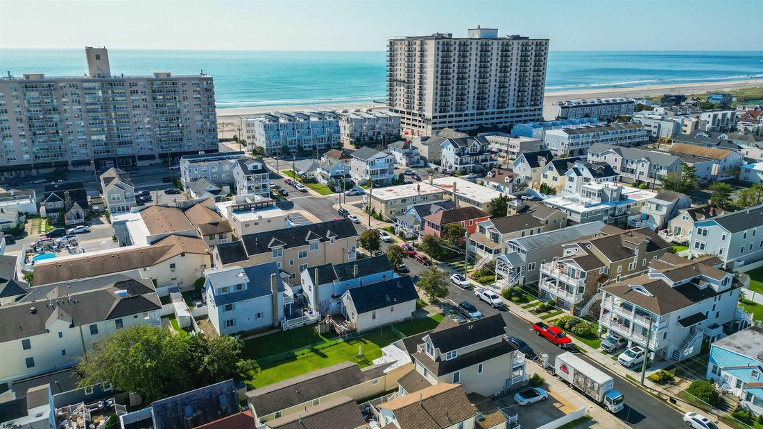 House in Margate City, New Jersey, United States 2 - 16226316