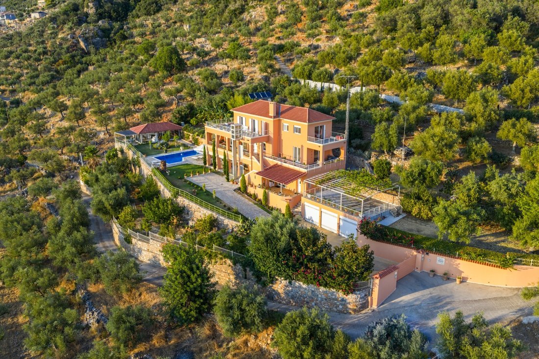 Villa in Verga Community, Peloponnese, Western Greece and the Ionian, Greece 2 - 16226031