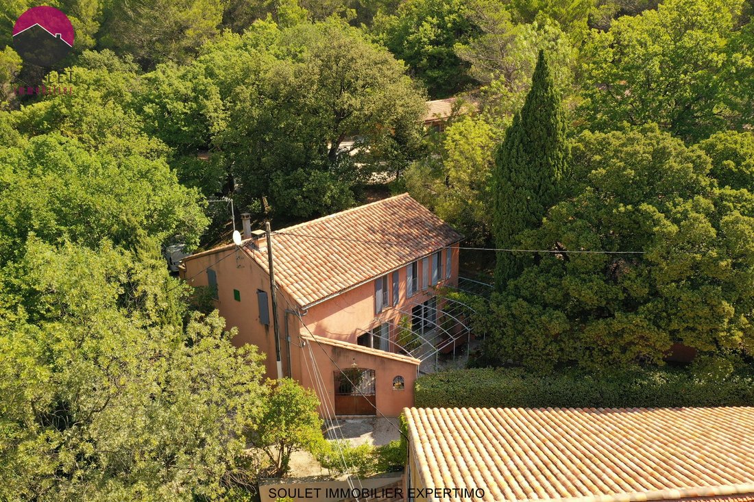 Château des Rêves Provençaux – A Wedding Estate in Gigondas’ Vine-Kissed Hills