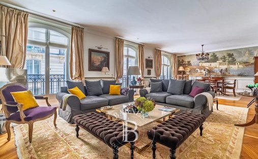 Apartment in Charles Laffitte, Neuilly-sur-Seine, France 1