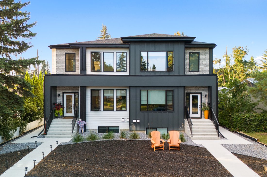 House in Edmonton, Alberta, Canada 1 - 16227025
