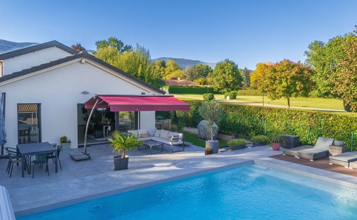 House in Divonne-les-Bains, Auvergne-Rhône-Alpes, France 1