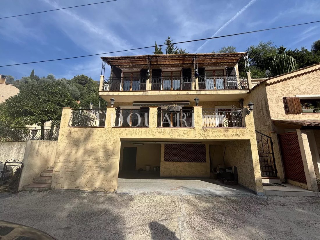 House in Menton, Provence-Alpes-Côte d'Azur, France 1 - 16227335