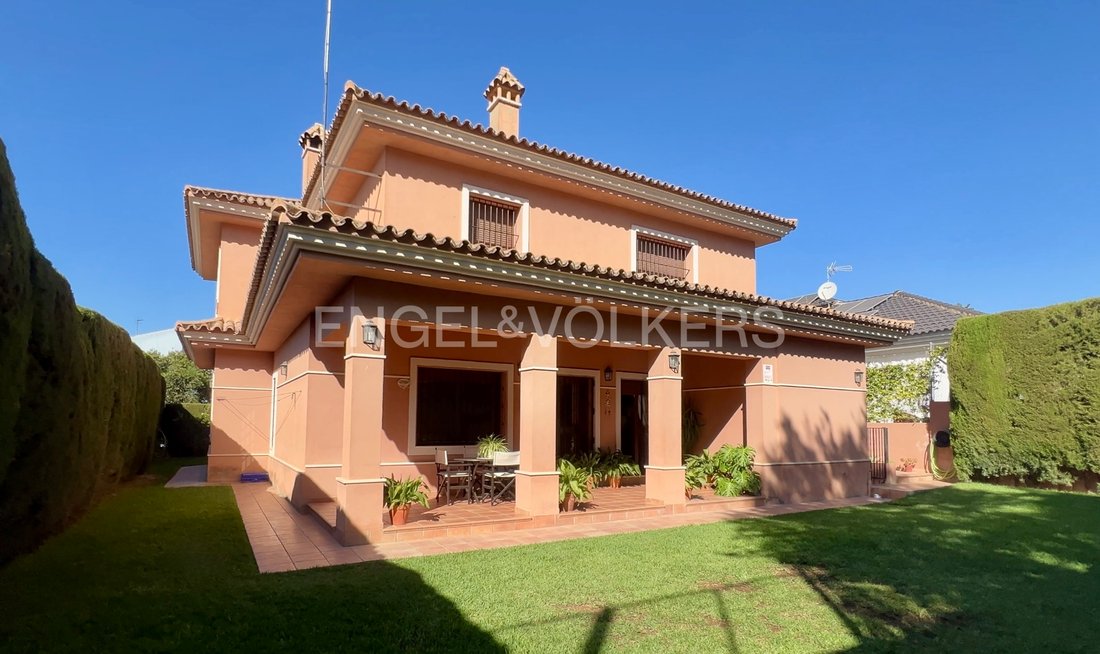 House in Bormujos, Andalusia, Spain 2 - 16229811
