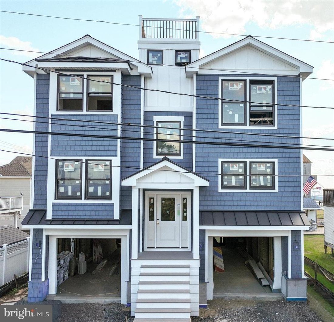 House in Ship Bottom, New Jersey, United States 3 - 16230742