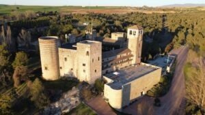 Castilnovo: A Crown of Stone, Whispers of Kings & Wild Forests Near Madrid