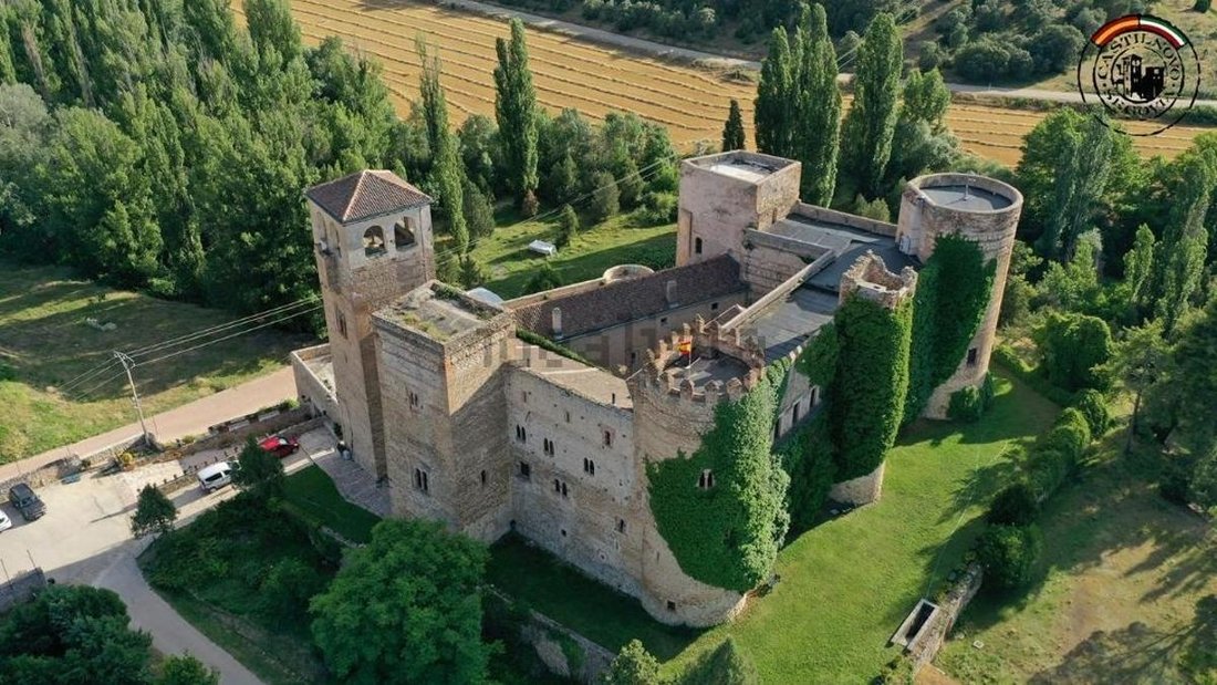 Castilnovo: A Crown of Stone, Whispers of Kings & Wild Forests Near Madrid