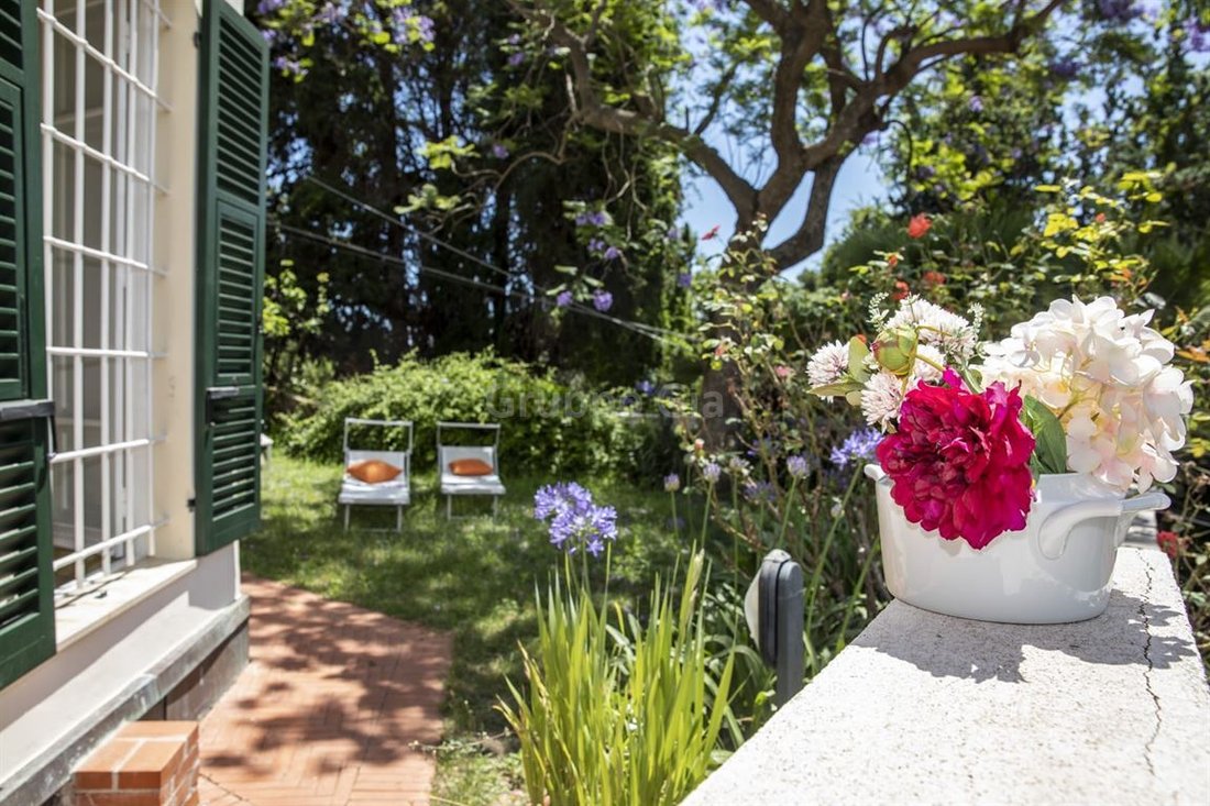 Villa in Central Hill, Alassio, Liguria 4 - 16227244
