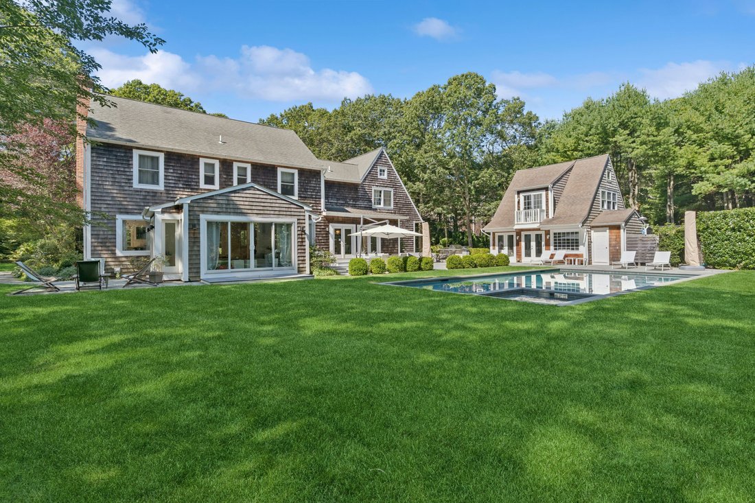 East Hampton, New York, United States 3 - 16167074