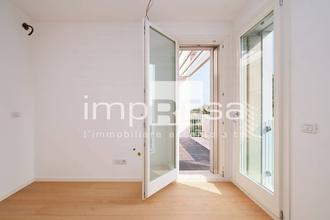 Apartment in Cathedral - Piazza dei Signori, Treviso, Italy 3 - 16230077
