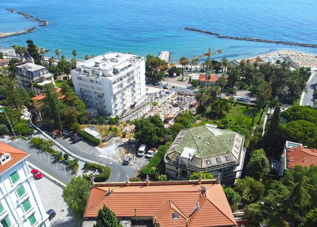 Apartment in Corso degli Inglesi, Sanremo, Liguria 2 - 12930621