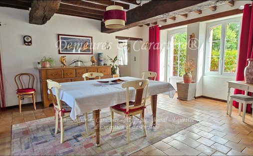 Castle for Sale in Challans, Pays de la Loire, France