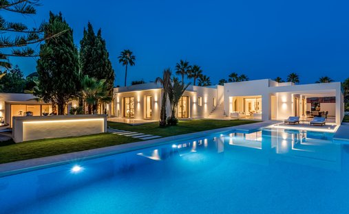 Villa in Elviria-Cabopino, Marbella, Spain 1