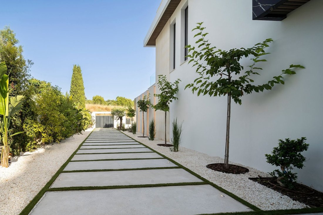 Villa in Estepona, Andalusia, Spain 2 - 16225624