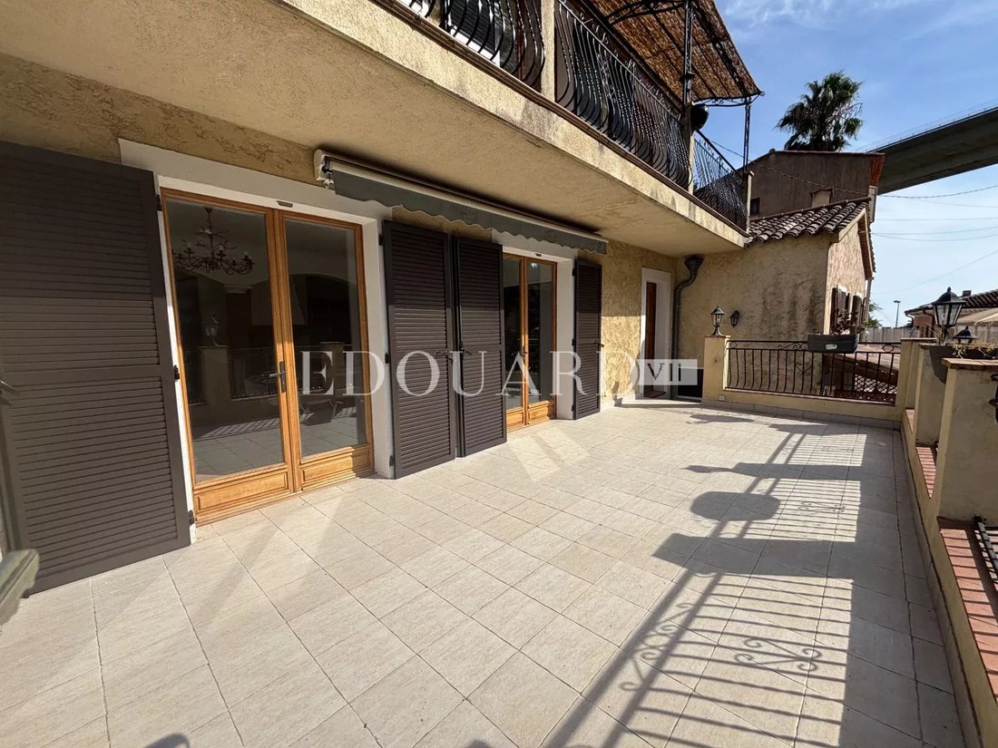 House in Menton, Provence-Alpes-Côte d'Azur, France 5 - 16227335
